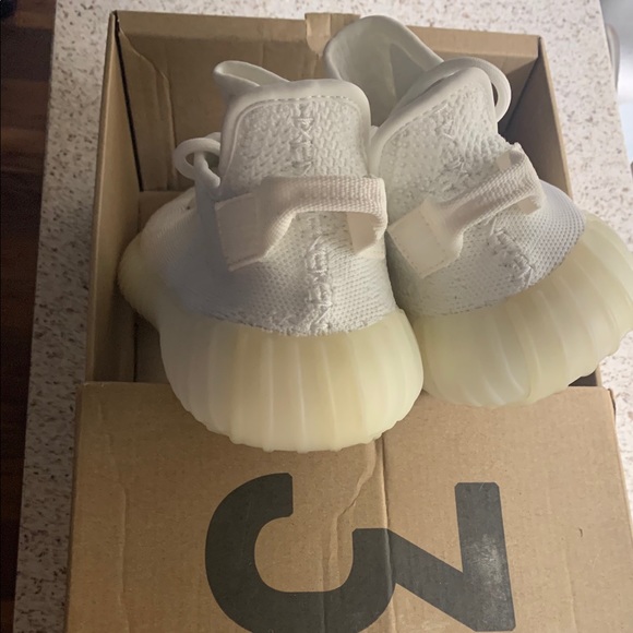 Yeezy Boost 350 V2 Cream/triple white Sz 7 men wm8 - Picture 5 of 6